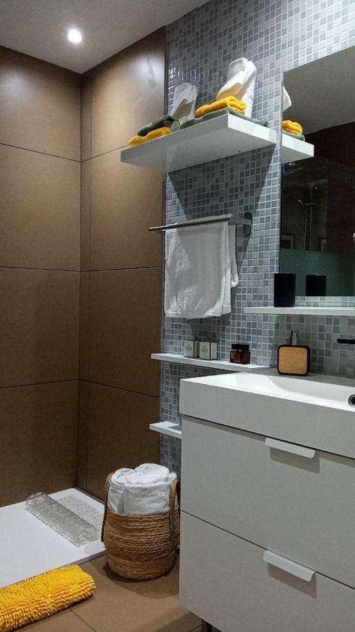Superbe Appartement Avec Solarium Et Piscine Communautaire 罗萨斯 外观 照片